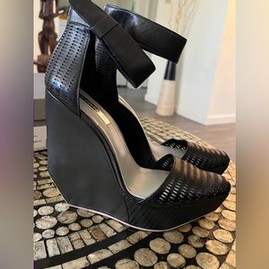 BCBG Maxazria platforms